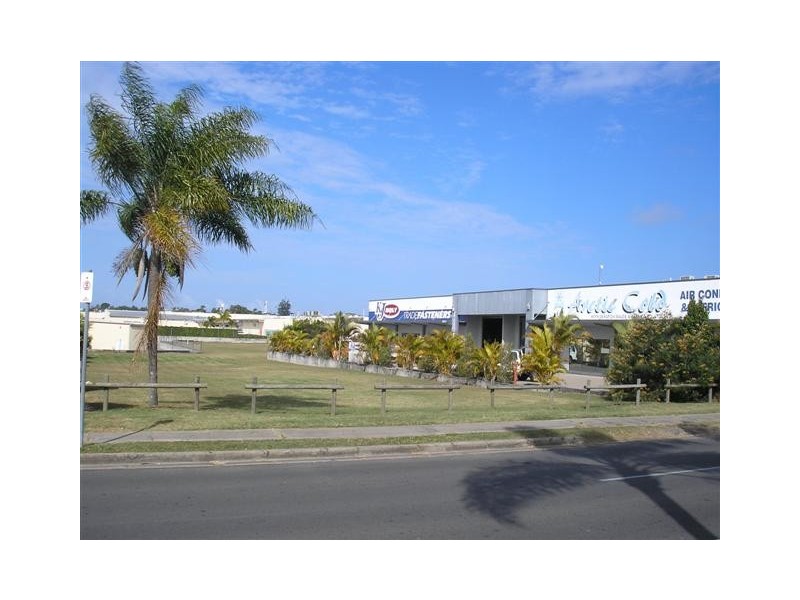 124 Beach Rd, Urraween QLD 4655