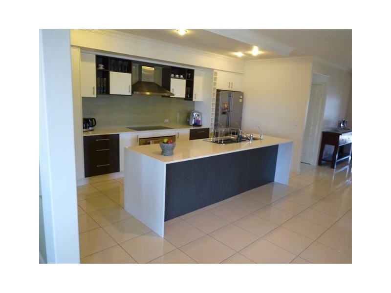 17 Clearwater Cre, Toogoom QLD 4655