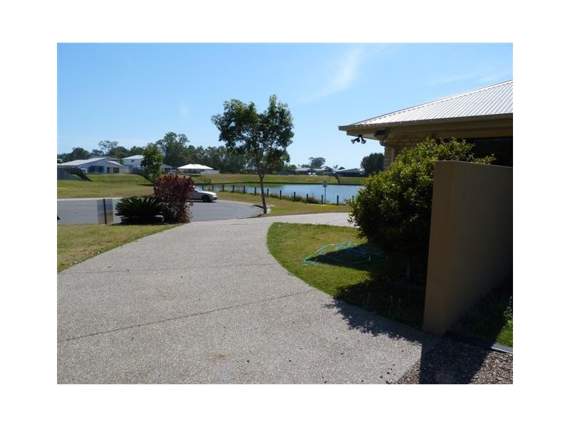 17 Clearwater Cre, Toogoom QLD 4655