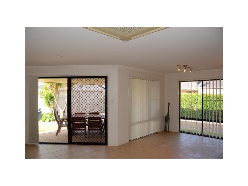 7 Gallery Ct, Kawungan QLD 4655