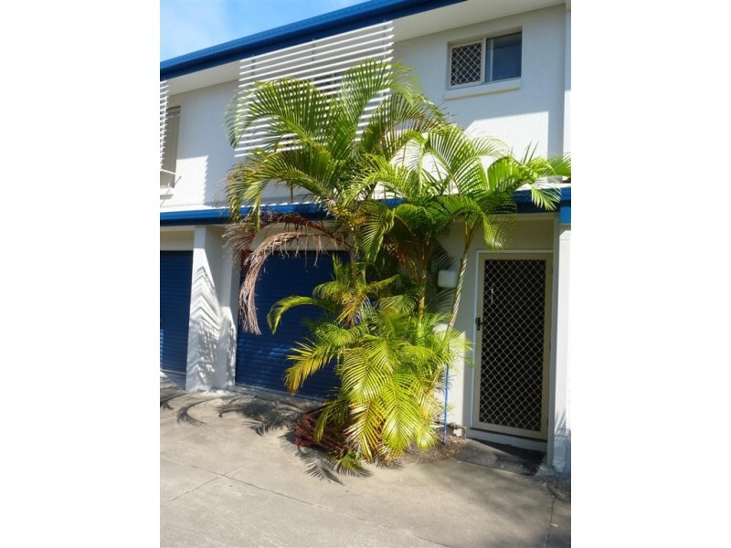 6/4 Pilot St, Urangan QLD 4655