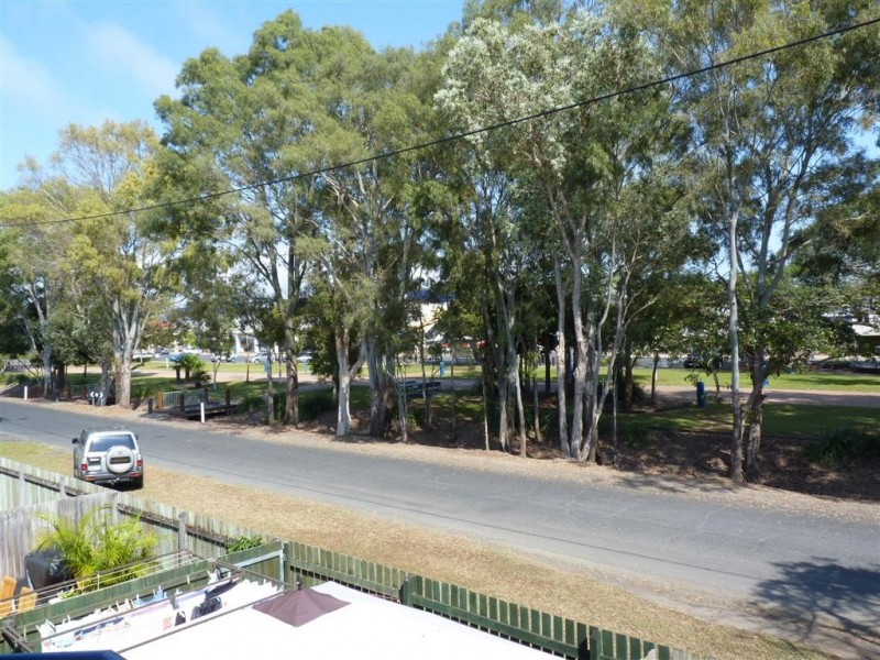 6/4 Pilot St, Urangan QLD 4655