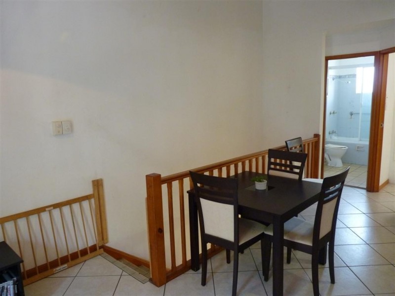 6/4 Pilot St, Urangan QLD 4655