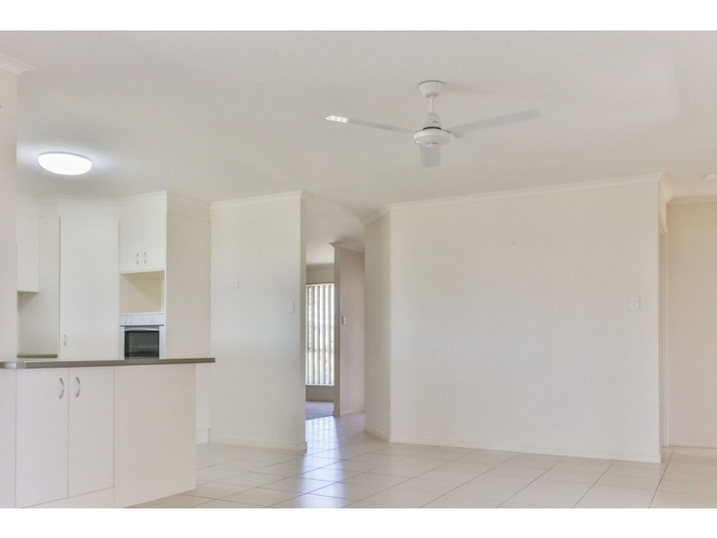 1 Duke Court, Urraween QLD 4655