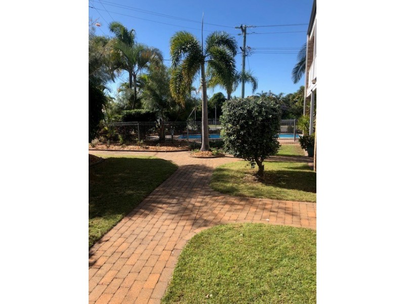 8/99 Cypress Street, Torquay QLD 4655