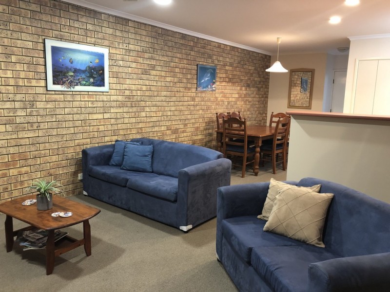 8/99 Cypress Street, Torquay QLD 4655