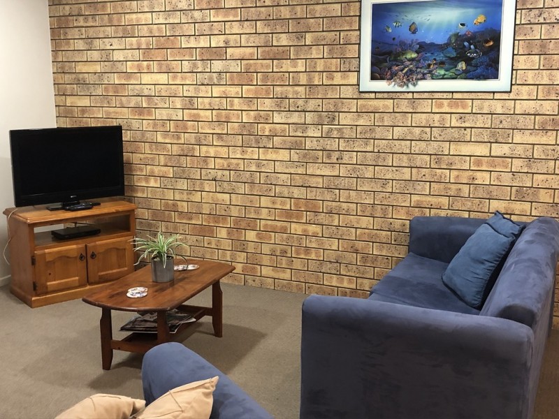 8/99 Cypress Street, Torquay QLD 4655