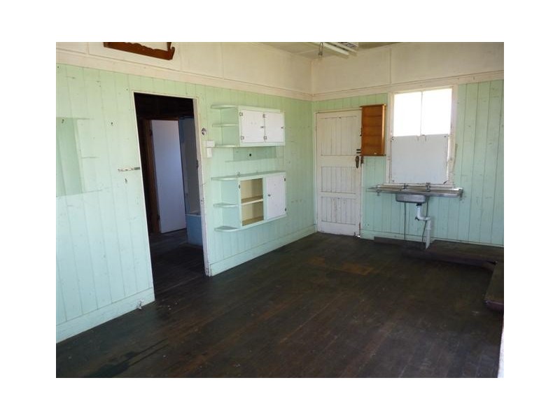 5 Gympie St, Torbanlea QLD 4662