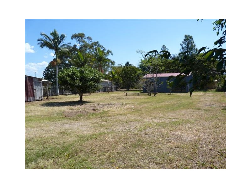 5 Gympie St, Torbanlea QLD 4662