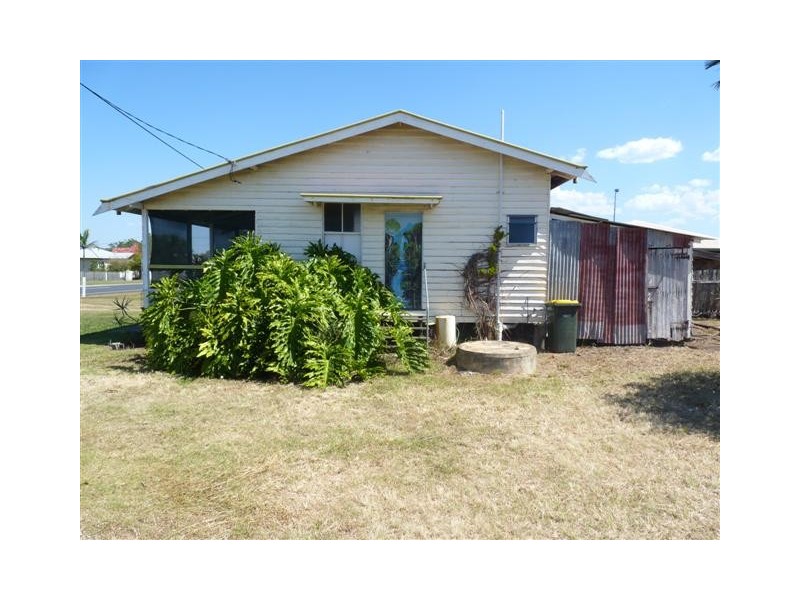 5 Gympie St, Torbanlea QLD 4662