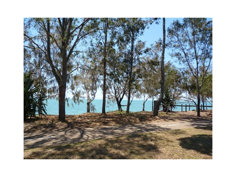 5/320 Esplanade, Scarness QLD 4655