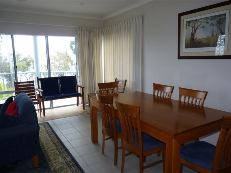 5/320 Esplanade, Scarness QLD 4655