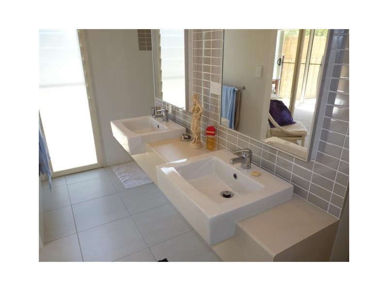 19 Harmony Ave, Urraween QLD 4655