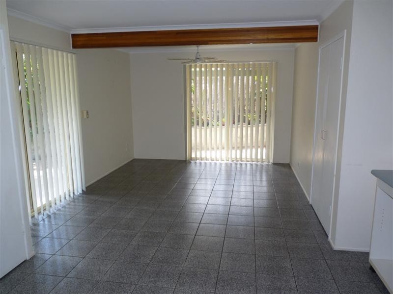 7 Banksia Park Dr, Scarness QLD 4655