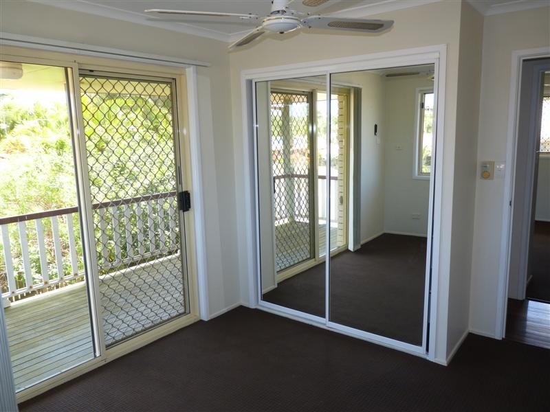 7 Banksia Park Dr, Scarness QLD 4655