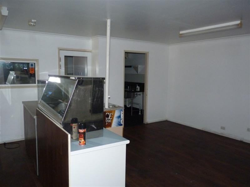 7 Banksia Park Dr, Scarness QLD 4655