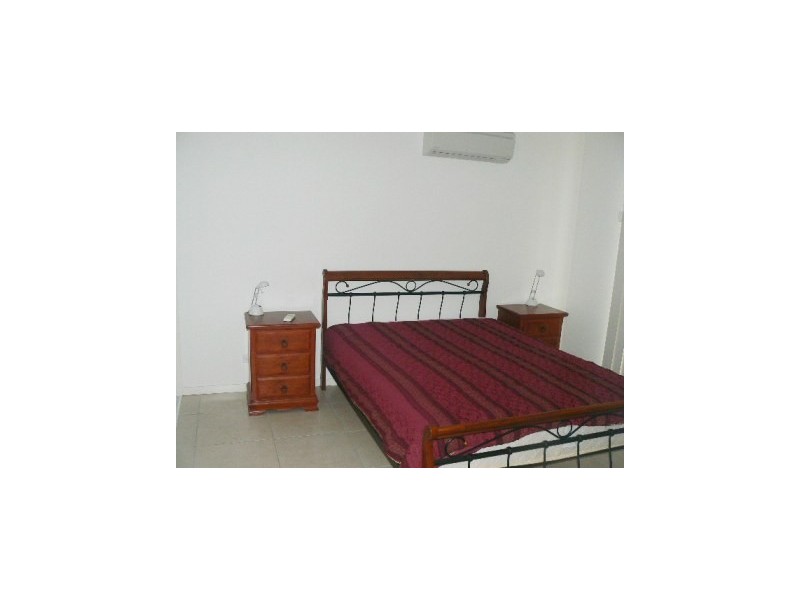 5 Hockley Lane, Urangan QLD 4655