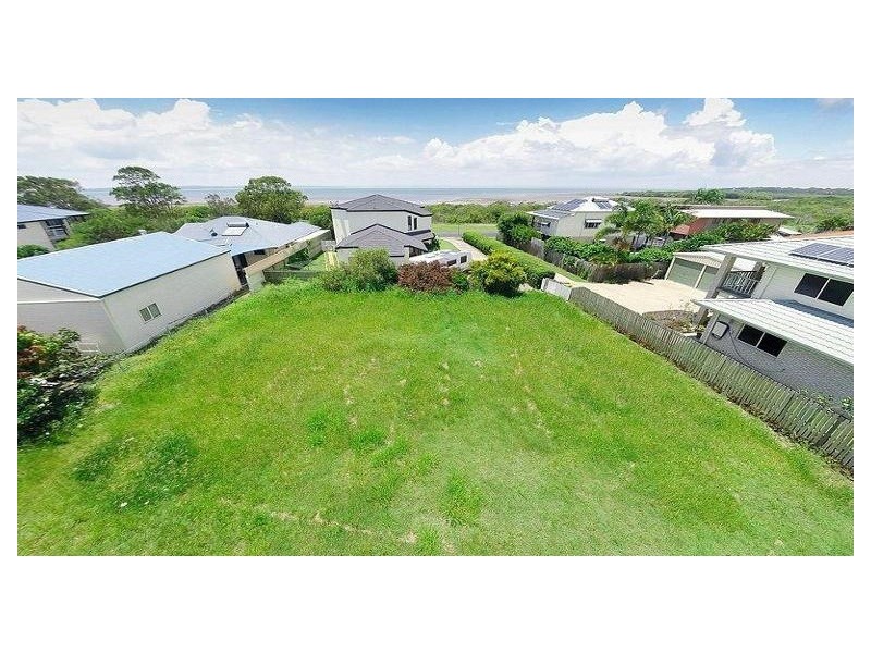 684A Esplanade, Urangan QLD 4655