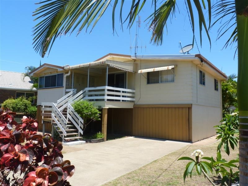 139 Cypress St, Torquay QLD 4655