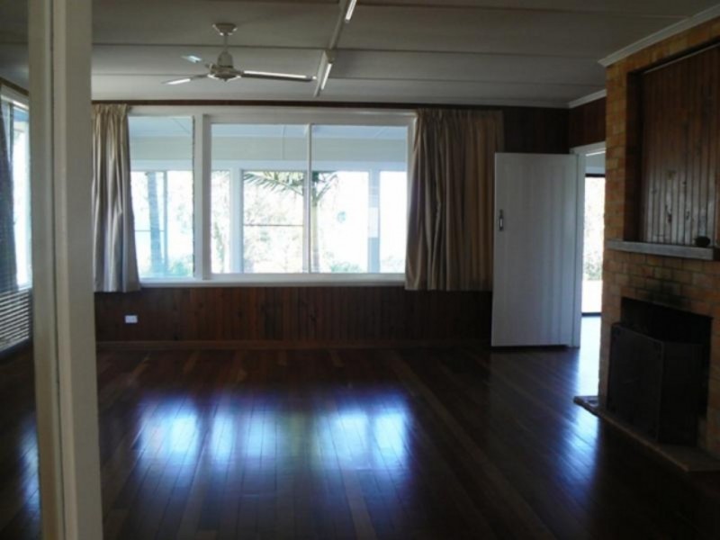 115 Esplanade, Point Vernon QLD 4655
