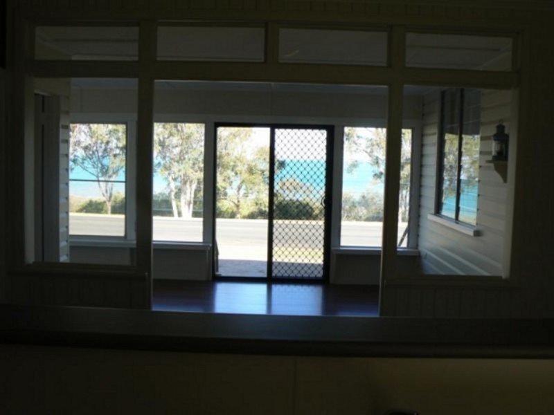 115 Esplanade, Point Vernon QLD 4655