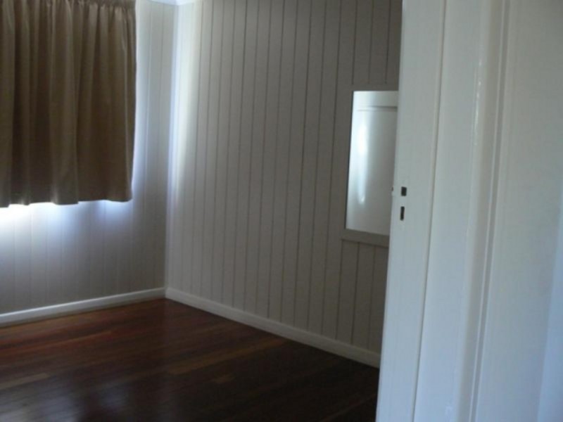 115 Esplanade, Point Vernon QLD 4655