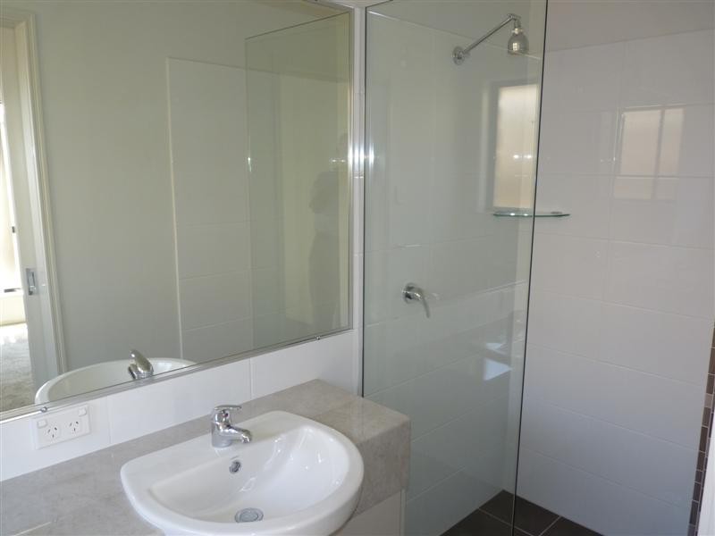 13 (L215) Coventry Ct, Urraween QLD 4655