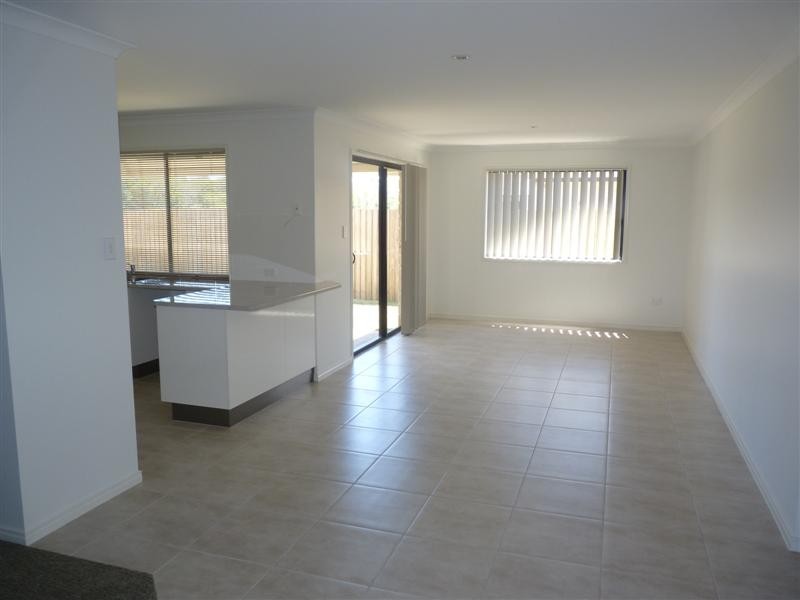 13 (L215) Coventry Ct, Urraween QLD 4655