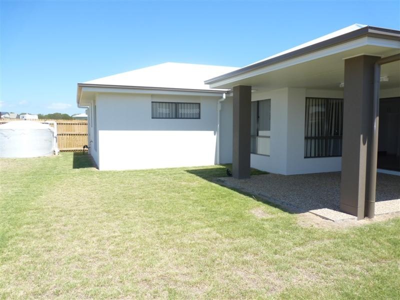 4 Duke Ct (L195), Urraween QLD 4655