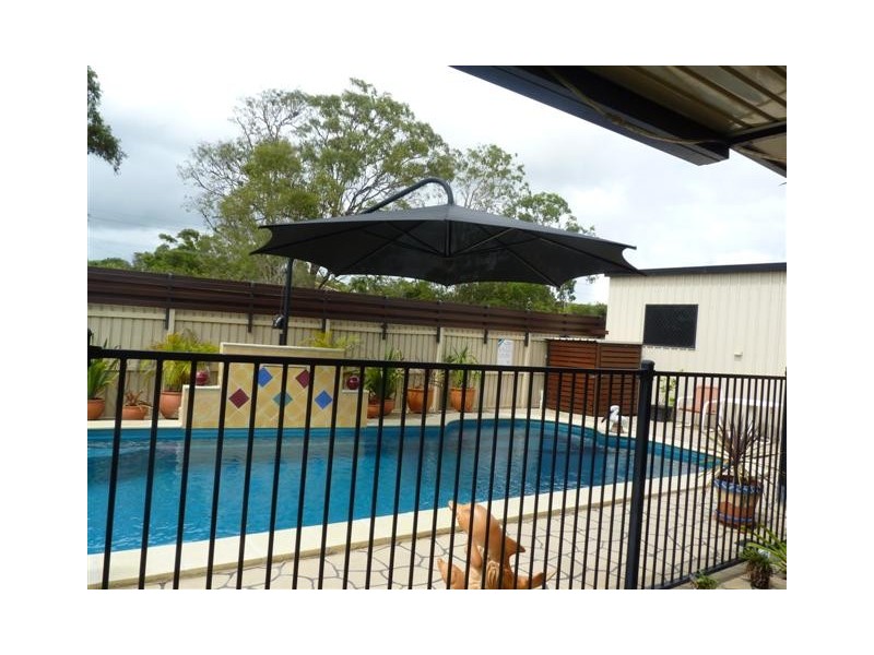 32 Harrison Cct, Urangan QLD 4655