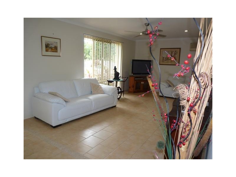 8 Anembo Dr, Torquay QLD 4655