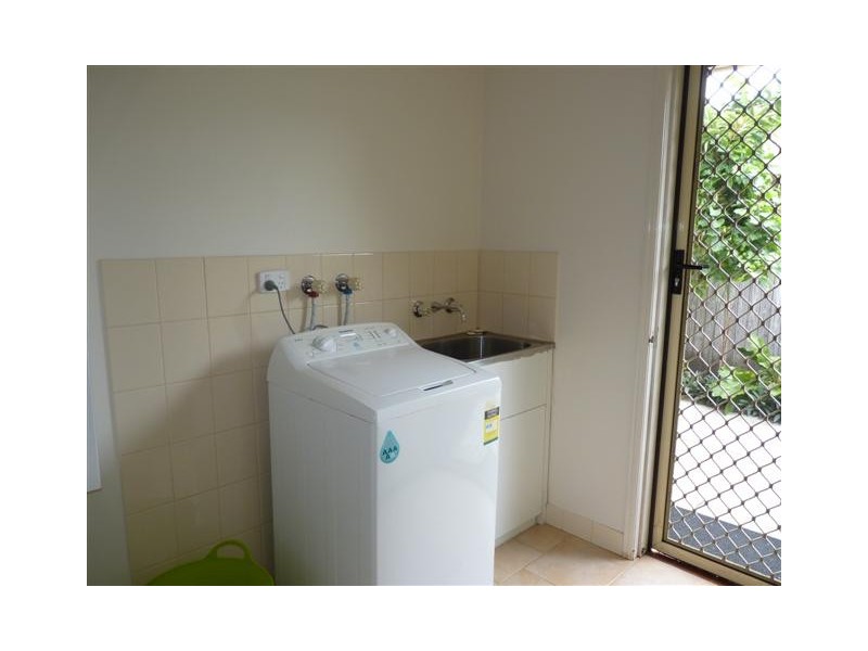 8 Anembo Dr, Torquay QLD 4655