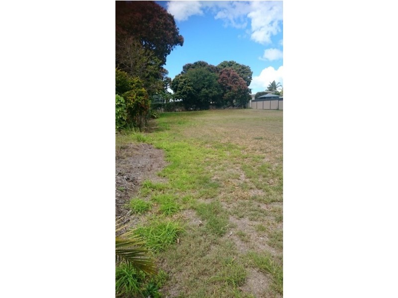 10 Marr Street, Point Vernon QLD 4655