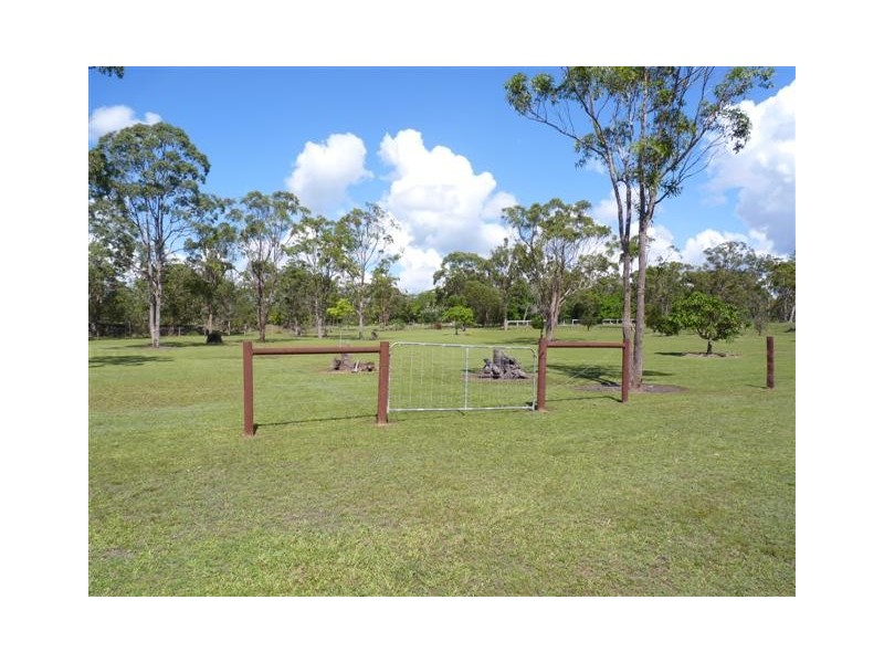 20 Barranjoey Dr, Sunshine Acres QLD 4655