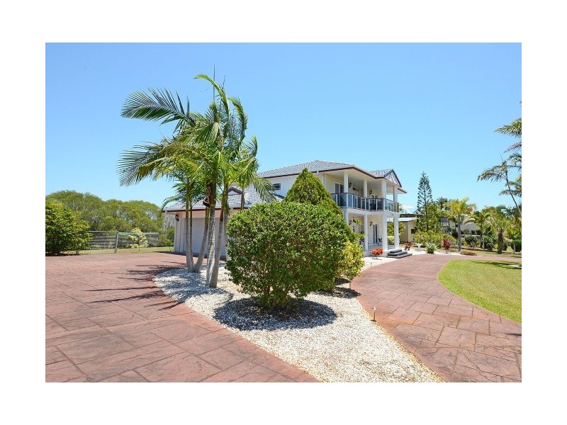 10 Cove Blvd, River Heads QLD 4655