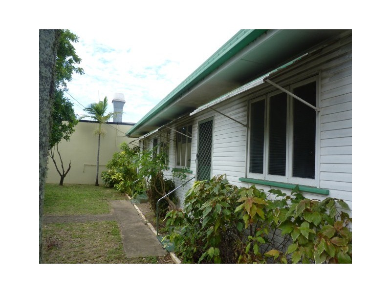 400 Esplanade, Torquay QLD 4655