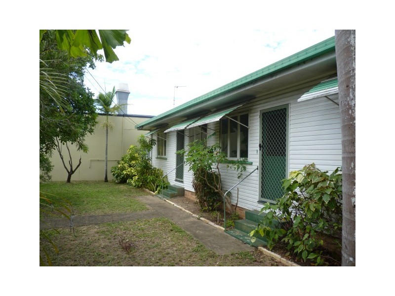 400 Esplanade, Torquay QLD 4655