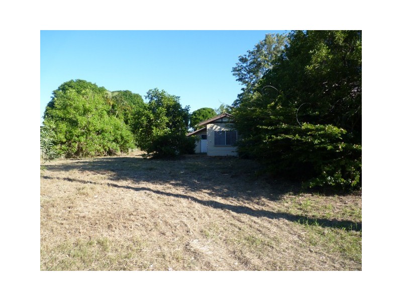 83 Cypress St, Torquay QLD 4655