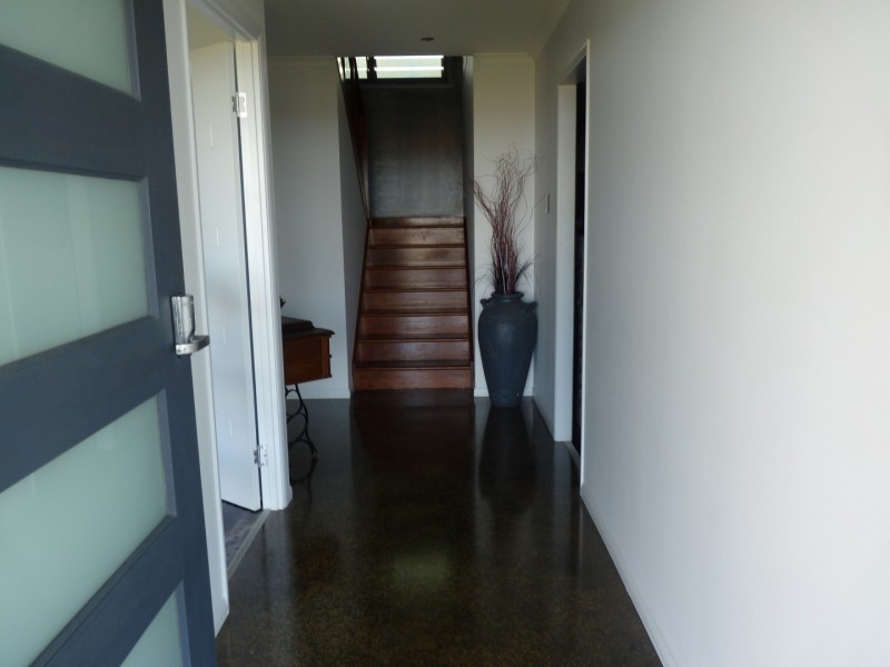 6 Sunad Crt, Nikenbah QLD 4655