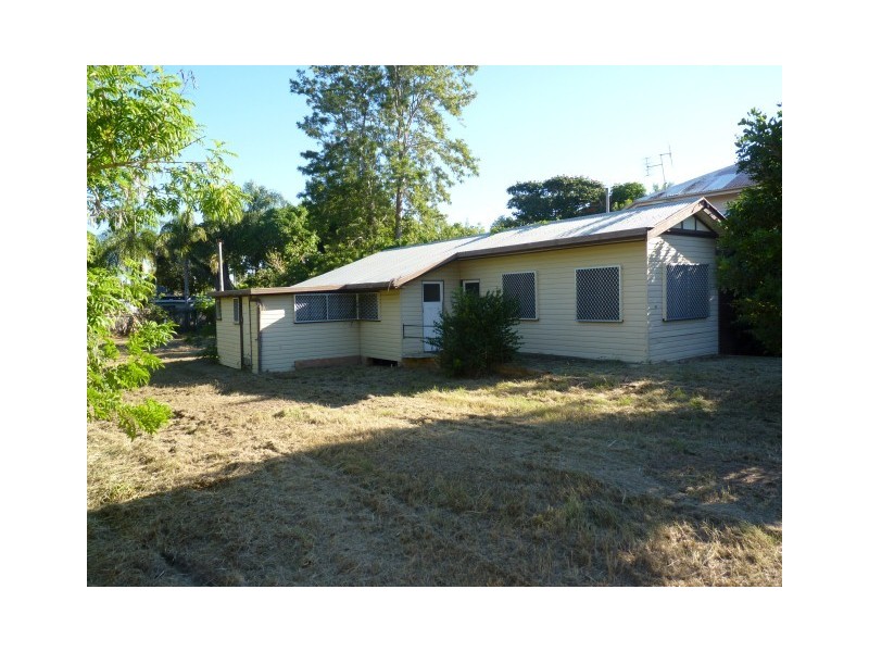 83 Cypress St, Torquay QLD 4655