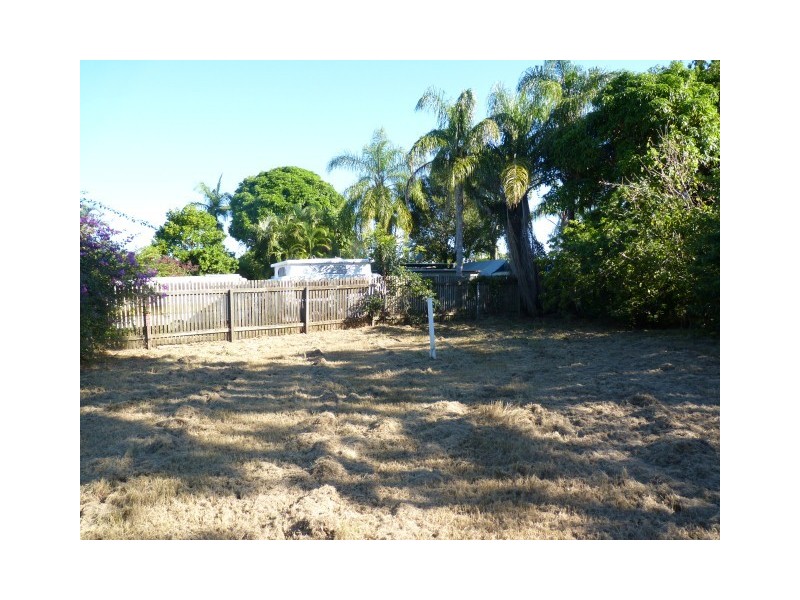 83 Cypress St, Torquay QLD 4655