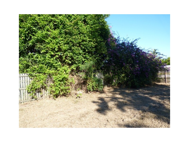 83 Cypress St, Torquay QLD 4655