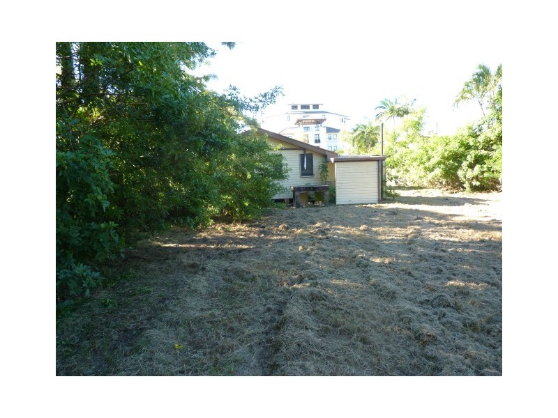 83 Cypress St, Torquay QLD 4655