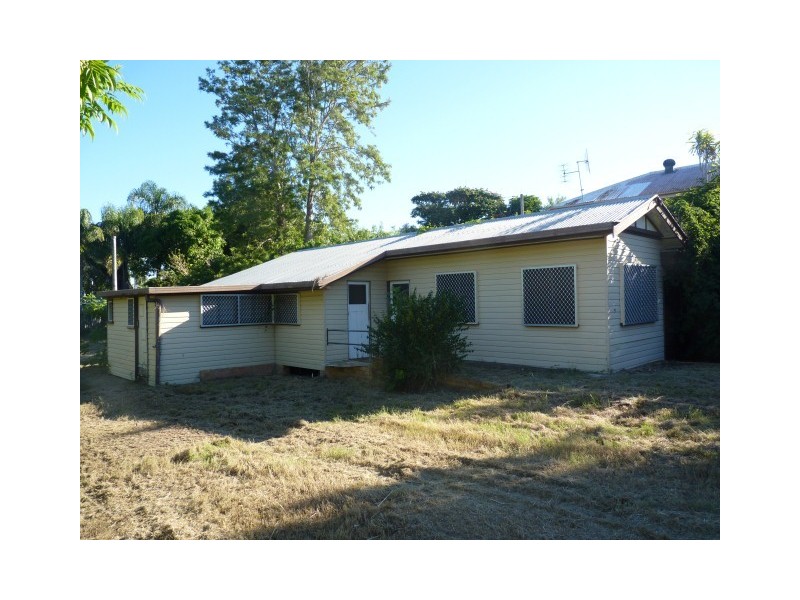 83 Cypress St, Torquay QLD 4655