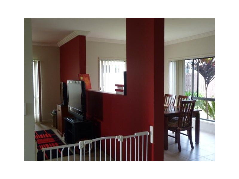 13 Pembridge Cct, Urraween QLD 4655