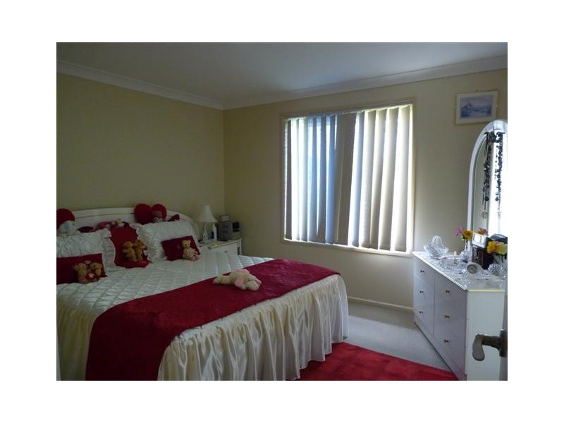 2/14 Fulmar Ct, Burrum Heads QLD 4659