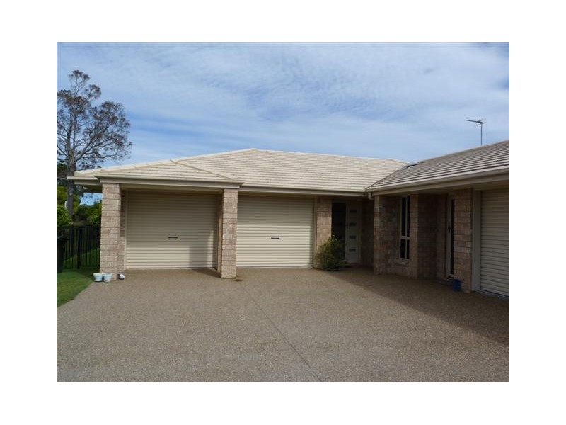 2/14 Fulmar Ct, Burrum Heads QLD 4659