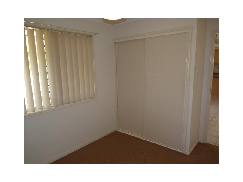 33 Anchorage Cct, Point Vernon QLD 4655