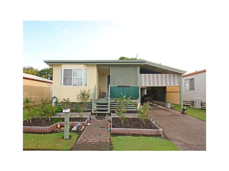 U2 / 208 Elizabeth St, Urangan QLD 4655
