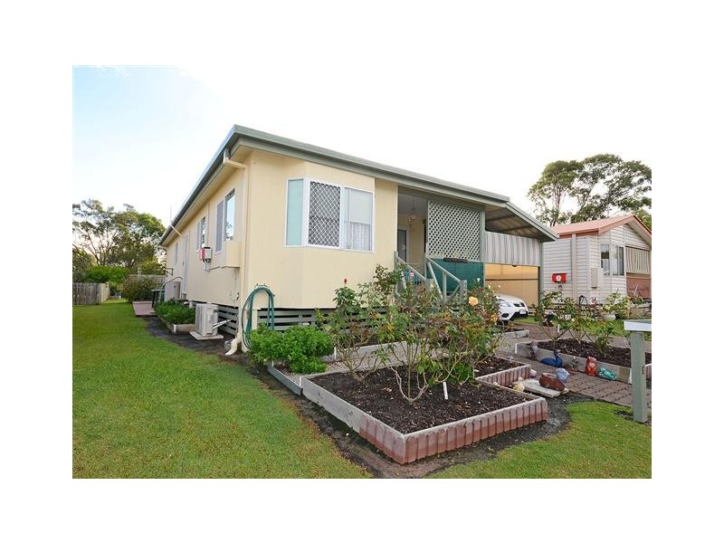 U2 / 208 Elizabeth St, Urangan QLD 4655